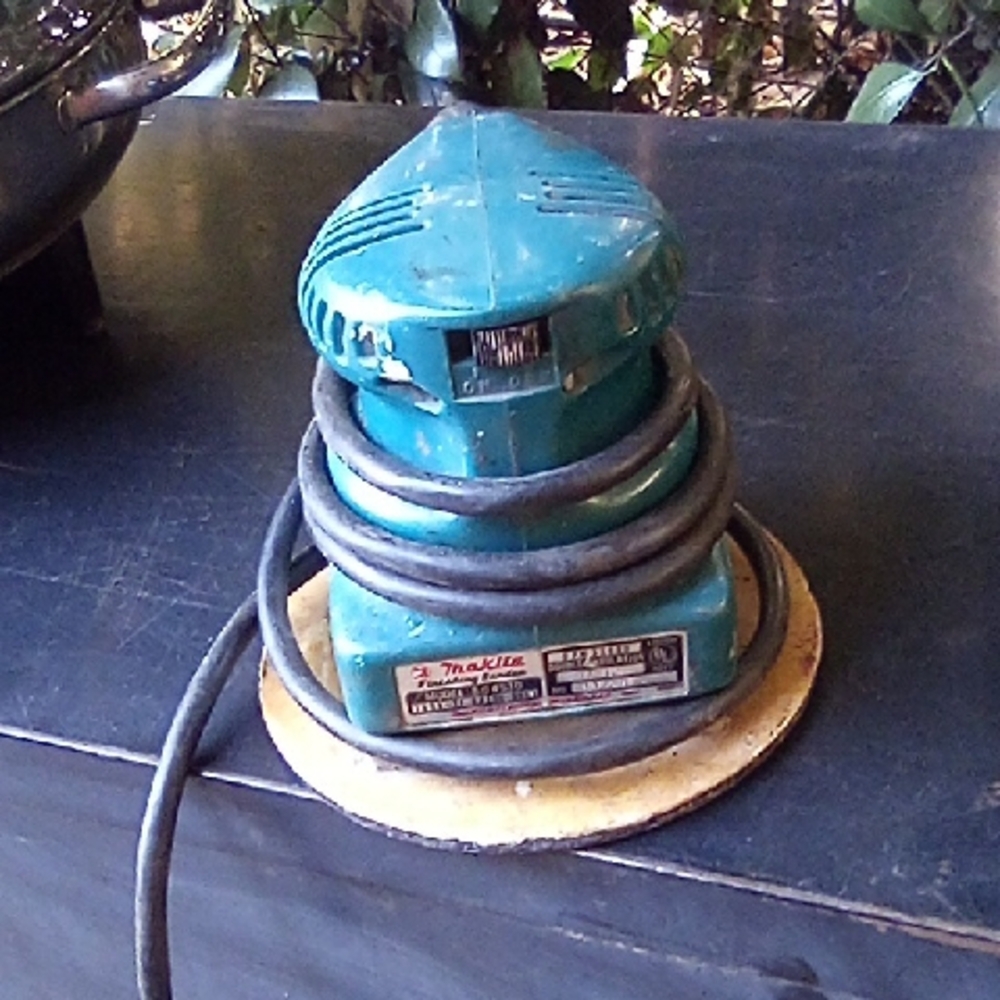 Makita Finishing Sander Model BO 4530